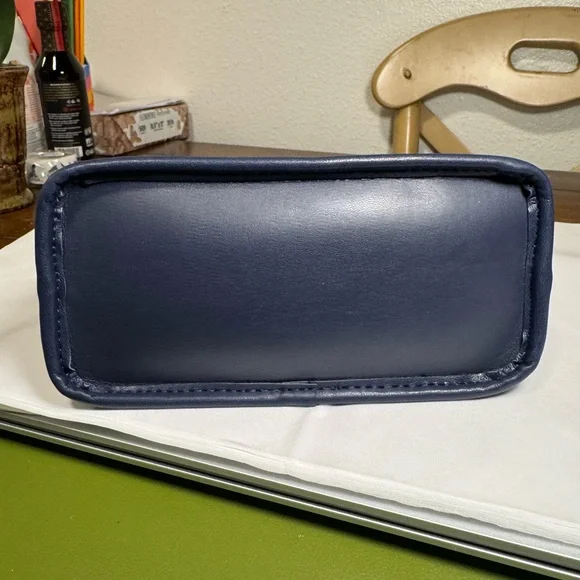 Stoney Clover Lane Little Tote-Blue/Plaid-Heart Charm Mini purse/ Bag - Picture 4 of 6